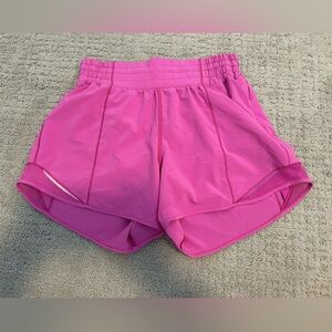 Lululemon Hotty Hot shorts